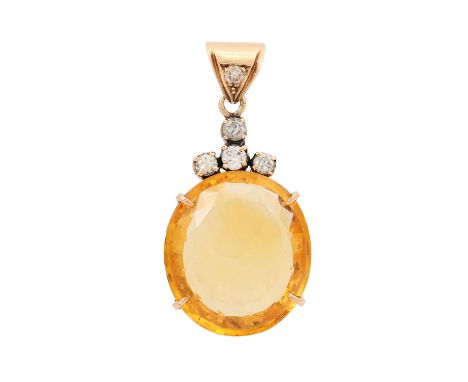 Anhänger mit schönem Citrin gekrönt von Brillanten zus. ca. 0,28 ct, ca. WEISS-GET (H-M)/P1-2, RG 10K, 7 g, 3,5x1,8 cm, 20. J