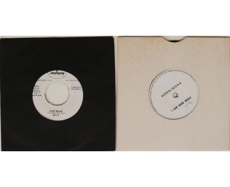 QUEEN/SMILE - 7" DEMOS - Brill pack of 2 x scarcely seen demonstration 7" releases. Titles are Smile - Earth (original US pro