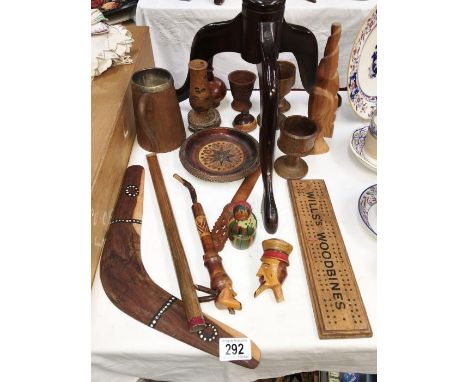 A quantity of wooden items including treen, Wills woodbines & cribbage board etc.
