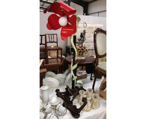 An artistic metal flower floor standing lamp and a quantity of wooden wall lights