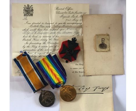 A WWI casualty pair to 2563 Cpl. L.C. Simpson 20 London R. comprising 1914-18 War Medal; Victory medal to/with related K-I-A 