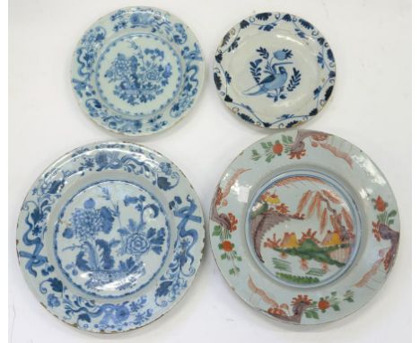 AN ENGLISH DELFTWARE POLYCHROME DISH, 29.5CM D, C1760, ANOTHER, 18TH C ENGLISH DELFTWARE DISH AND TWO PLATES