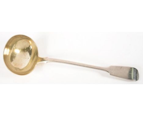 A VICTORIAN SILVER SOUP LADLE, FIDDLE PATTERN, LONDON 1875, 7OZS 