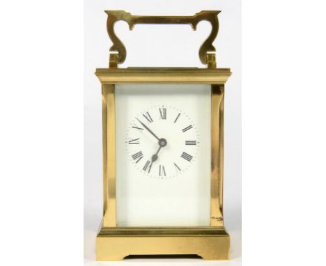 A FRENCH BRASS CARRIAGE CLOCK WITH REPLACEMENT PLATFORM LEVER ESCAPEMENT, 11.5CM H EXCLUDING HANDLE, EARLY 20TH C