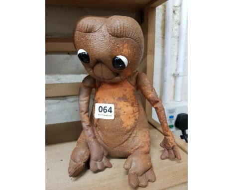 VINTAGE ET BEANIE FIGURE 
