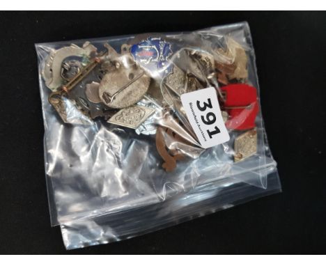 VINTAGE BB BADGES 