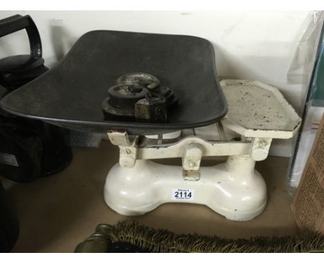 An old set of weighing scales