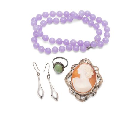 A group of silver set jewellery comprising a string of lilac amethyst beads, with silver clasp, a late Art Deco cameo brooch 
