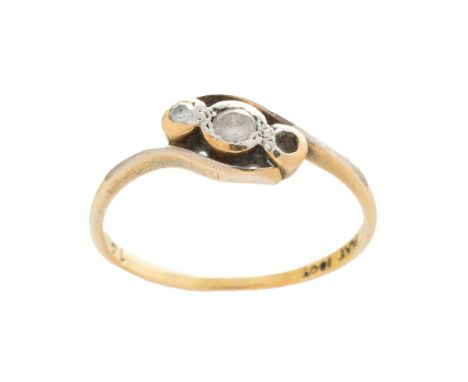An Art Deco, 18ct gold, platinum and diamond, illusion set three stone ring, a/f one stone missing, size N, 2.1g.