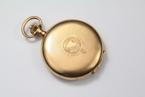 A Gentleman's J.F Boutte Geneva 14ct Yellow Gold Full Hunter Pocket Watch. The watch having a white enamel face with Roman di