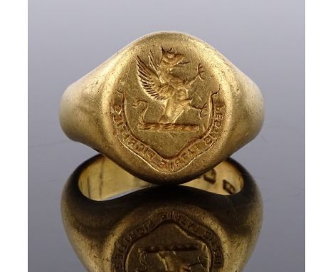 A large George V 18ct gold signet seal ring, with Griffin crest, maker's marks M & M, Birmingham 1914, size R, 24g