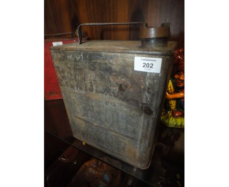 A VINTAGE NATIONAL BENZOLE MIXTURE JERRY CAN, THE LID STAMPED PRATTS