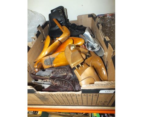 A BOX OF VINTAGE SHOE RELATED ITEMS TO INC ICE SKATES