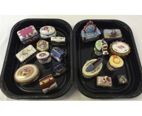 2 trays of collectors trinket boxes - 18 in total.