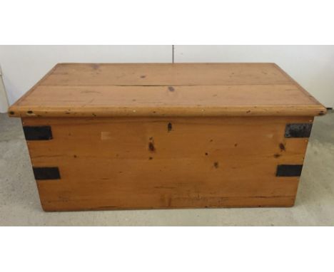 Pine trunk with handles, 86cm x 47cm.