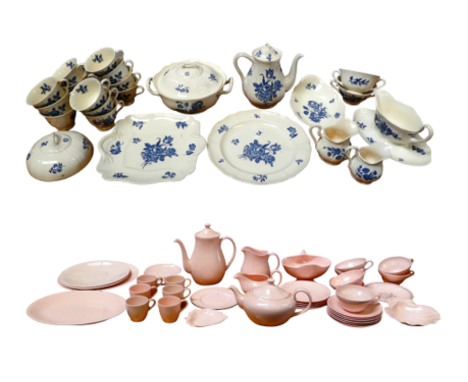 A Wedgwood 'Ludlow' pattern part dinner service - comprising a variety of dinner plates, side plates and salad plates, bowls 