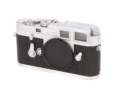 1960, chrome, serial no. 1003344, body, G-VG, shutter working, in maker's boxNote: Lot imported under Temporary Admission. 5%