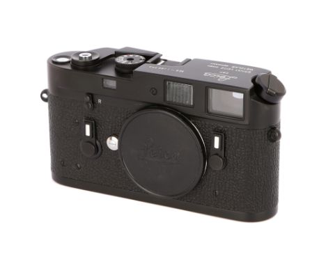 1974, black/chrome, serial no. 1380773, body, E, shutter working, with paperwork, in maker's boxNote: Lot imported under Temp