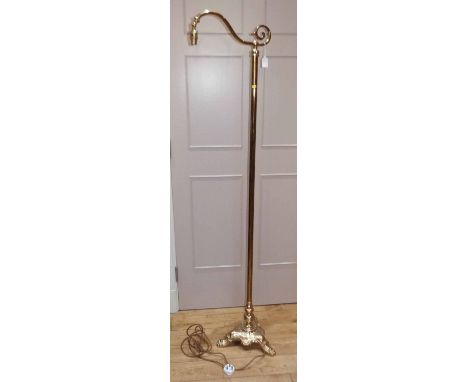 Brass standard lamp Condition report: see terms and conditions