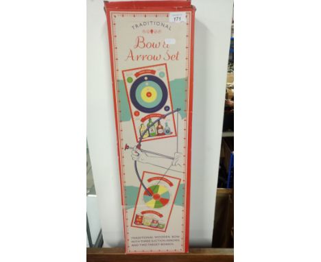 TRADITIONAL BOW & ARROW SET