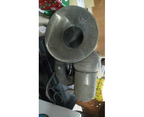 VINTAGE CAR HORN