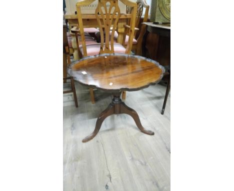 TIP TOP TRIPOD TABLE