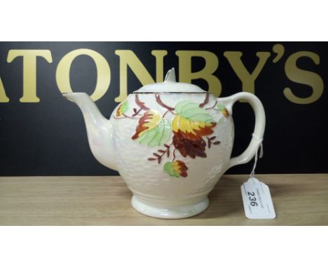 ORIGINAL VINTAGE MALING TEA POT FOR RINGTONS TEA
