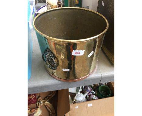 Brass bucket and brass oil lamp 