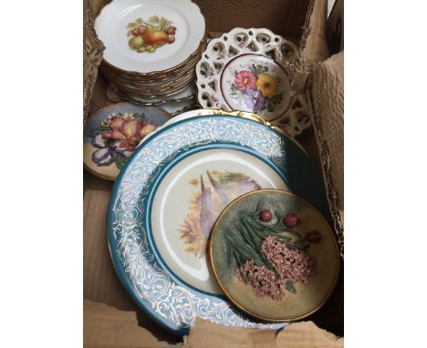 Box of plates 