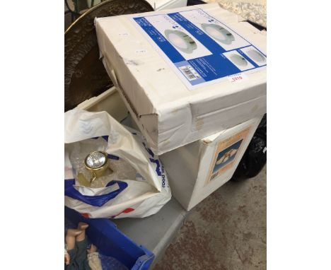 2 boxes and a bag of light fittings 