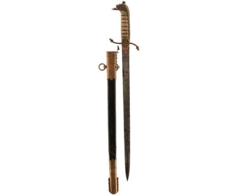 AN EARLY 20TH CENTURY ROYAL NAVAL DIRK, 45cm blade etched with scrolling oak leaves and ropes, crowned fouled anchor and crow