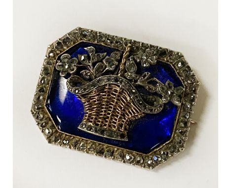 VICTORIAN GOLD &amp; ENAMEL OLD CUT DIAMOND FLOWER BASKET BROOCH - 12.4 GRAMS APPROX