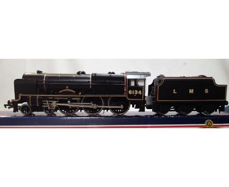 OO scale Bachmann 31-276, Royal Scot class, 6134, The Cheshire Regiment, LMS Black, in excellent condition, box has wear. UK 