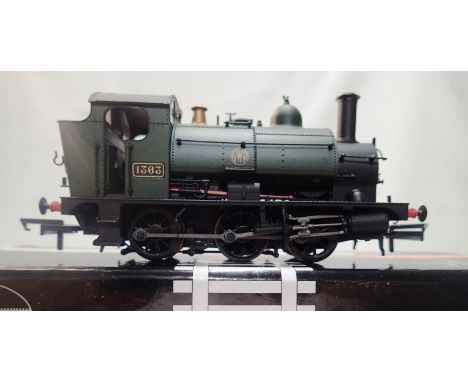 OO scale Kernow model centre K2203, G.W.R 1361 class, saddle tank, Green, 1363, in near mint condition, boxed. UK P&amp;P Gro