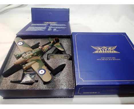 Oxford diecast 1/72 scale aircraft 72AA001 Avro Anson MK1, 500 SQN, R.A.F Detling in excellent to near mint condition, slight