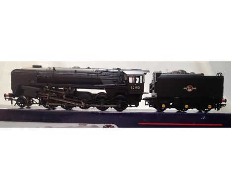 OO scale Bachmann 32-851, class 9F, 92192, Black Late Crest, detail fitted, in excellent to near mint condition, D.C.C fitted