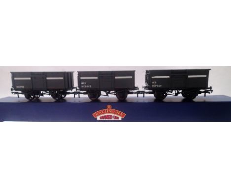 OO scale Bachmann 37-236 set of three N.C.B mineral wagons, in excellent to near mint condition. UK P&amp;P Group 1 (£16+VAT 