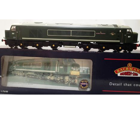 OO scale Bachmann 32-675 class 45, diesel, The Royal Artilleryman, D67, Green, in excellent to near mint condition, box has w