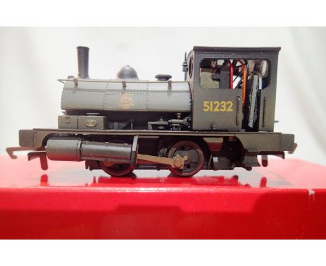 OO scale Hornby R2335A, Pug, 51232, weathered, in excellent to near mint condition, wear to box. UK P&amp;P Group 1 (£16+VAT 