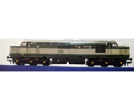 OO scale Bachmann class 37 diesel, 37197, Riley and Son bury, Ian Riley Livery, Olivias Trains exclusive, in excellent to nea