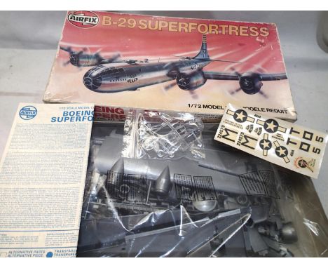 Airfix 1/72 scale Boeing B29 Superfortress plastic kit, appears complete/unchecked, box is fair. UK P&amp;P Group 1 (£16+VAT 