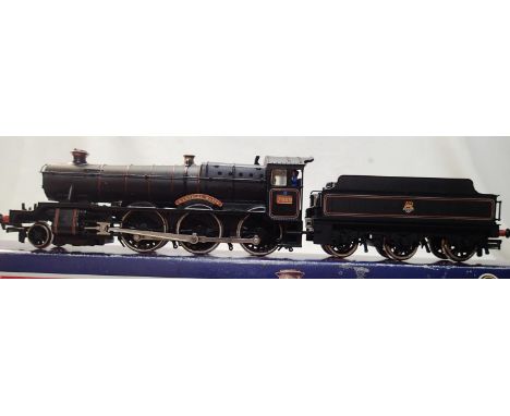 OO scale Bachmann 31-303, manor class, Ramsbury Manor, 7829, Black, Early Crest, some detail fitted, missing one Bogie wheel,