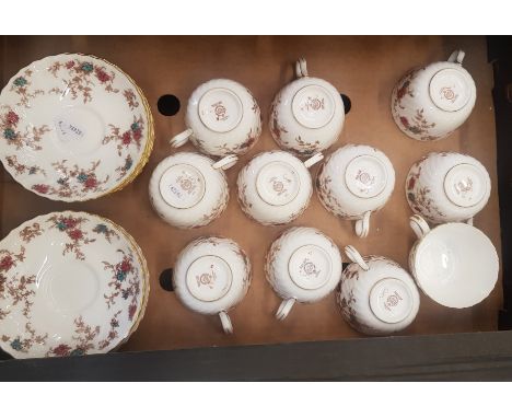 Minton Ancestral pattern tea ware, 11 x tea cups and 12 saucers (1 tray). 