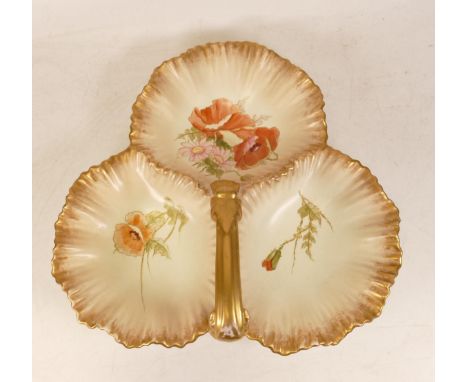 Carltonware Wiltshaw &amp; Robinson Ivory Blushware Trefoil Dish in the Poppy Pattern 