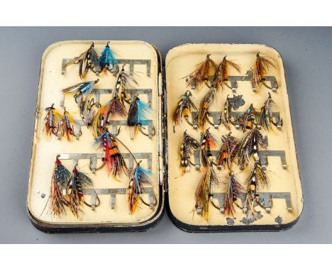 A vintage Malloch's Patent no: 13561 tin fly fishing box complete with mainly salmon fishing flies (1) 