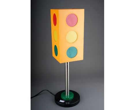 A vintage Lucite Traffic Light table lamp, approx 51.5cm high (untested) 