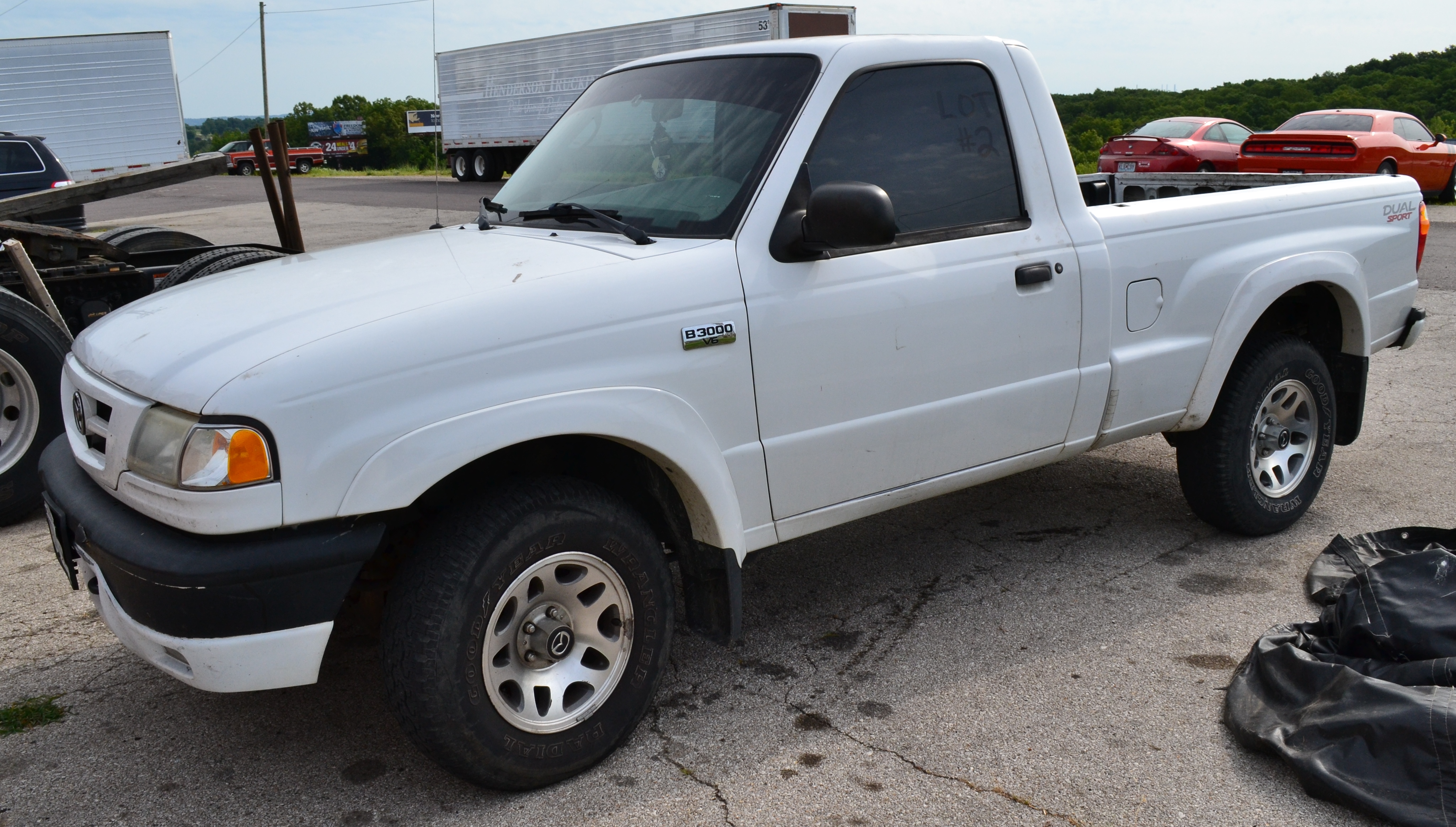 2001 Mazda B3000 Pickup Truck, Regular Cab, 4-cylinder Gas Engine, 260 