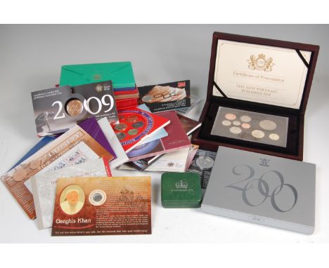 Mixed lot of coin sets, to include; 2015 cased new portrait specimen set, 2000 Royal Mint coin set etc 