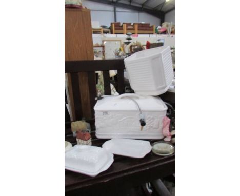 A ceramic bread bin, planter etc., (Collect only)