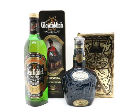 Glenfiddich, Pure Malt Scotch Whisky, Clans of the Highlands of Scotland, Clan Montgomerie, 40% vol, 70 cl (1, presentation t